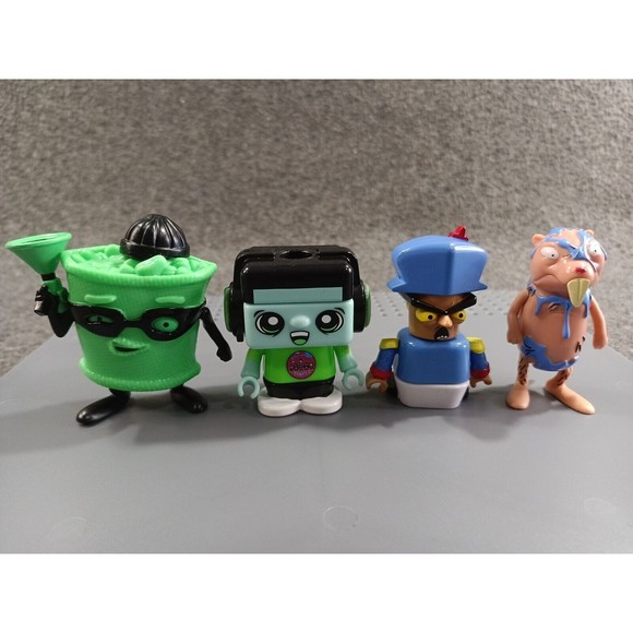 Bonkers FGTeeV Lot of 12 Mini Figures Great White Lexi + More - Picture 7 of 16